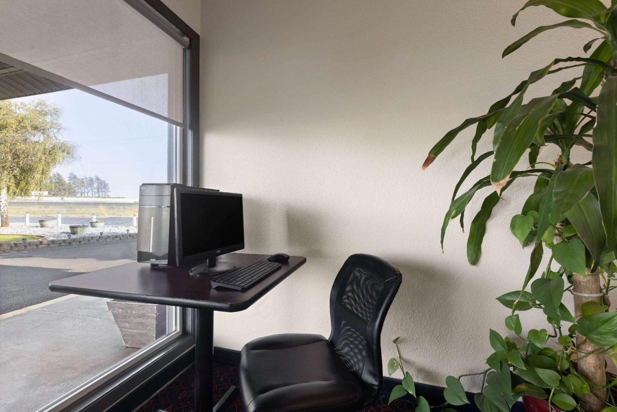 Days Inn By Wyndham Ritzville Εξωτερικό φωτογραφία